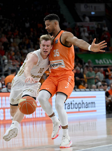 也在整个比 也在整个比